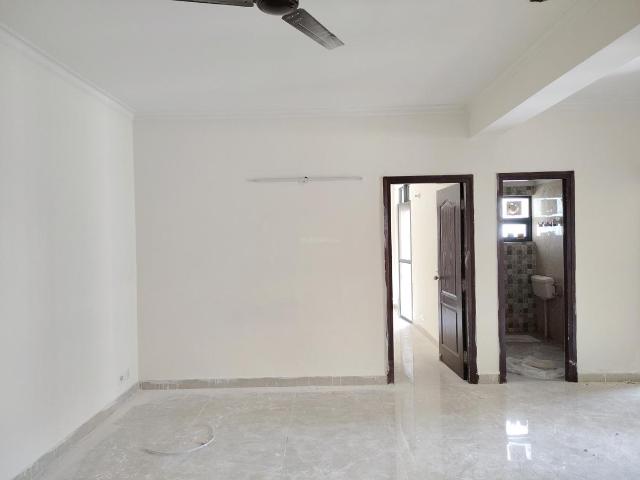 2 BHK Apartment in Phi II for rent Greater Noida. The reference number is 20664828