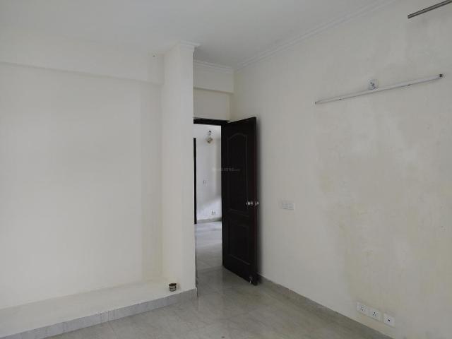 2 BHK Apartment in Phi II for rent Greater Noida. The reference number is 20875958