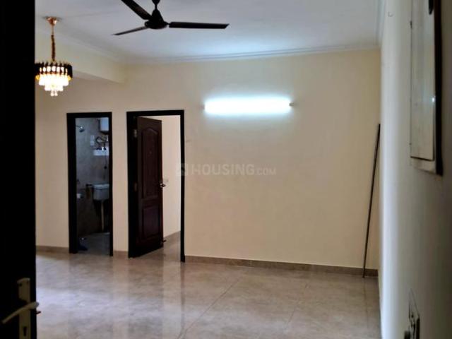 2 BHK Apartment in Phi II for rent Greater Noida. The reference number is 21141461