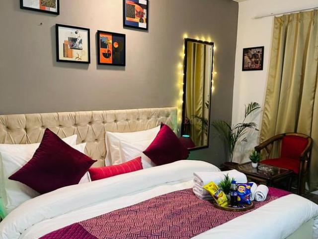 2 BHK Apartment in Phi II for resale Greater Noida. The reference number is 13569835