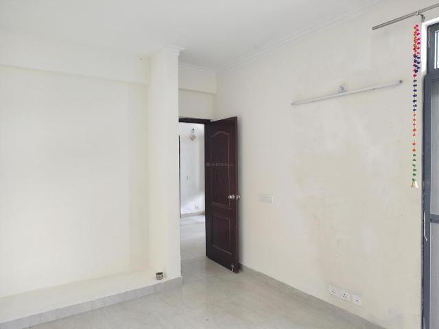 2 BHK Apartment in Phi II for resale Greater Noida. The reference number is 15612271