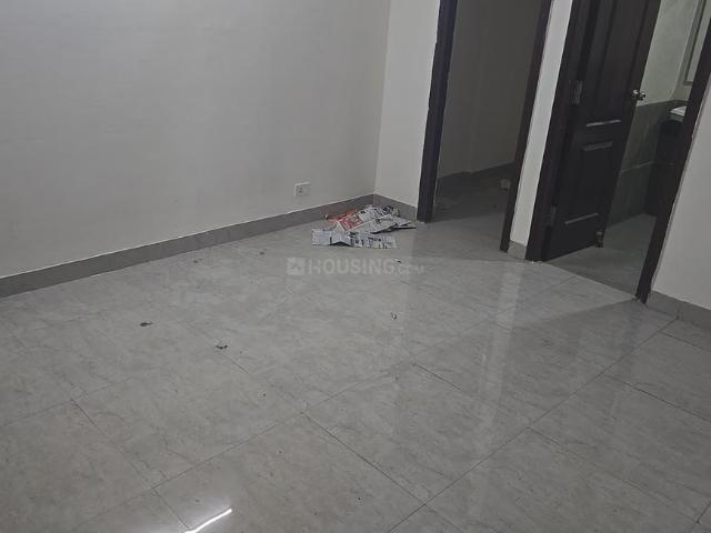 2 BHK Apartment in Phi II for resale Greater Noida. The reference number is 19838623