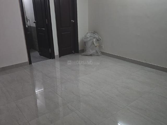 2 BHK Apartment in Phi II for resale Greater Noida. The reference number is 19838836