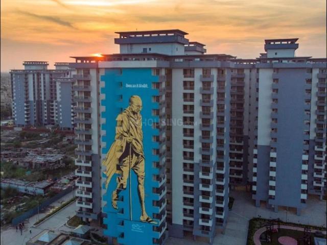 2 BHK Apartment in Phi II for resale Greater Noida. The reference number is 20193766