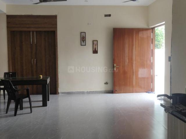 2 BHK Apartment in Phi III for rent Greater Noida. The reference number is 18263044