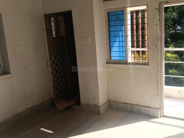2 BHK Apartment in Phool Bagan for resale Kolkata. The reference number is 21383256