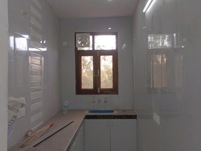 2 BHK Apartment in Pitampura for rent New Delhi. The reference number is 20193728