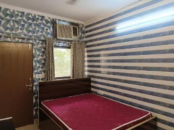 2 BHK Apartment in Pitampura for rent New Delhi. The reference number is 20504685