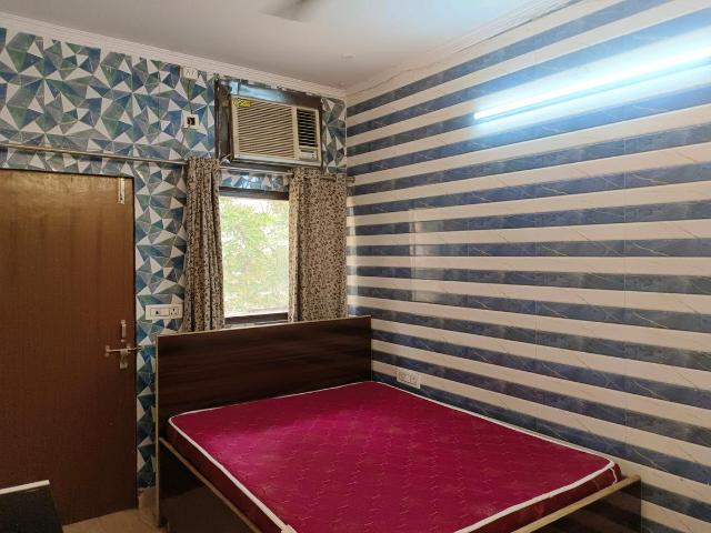 2 BHK Apartment in Pitampura for rent New Delhi. The reference number is 20504685