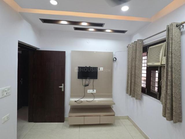 2 BHK Apartment in Pitampura for rent New Delhi. The reference number is 20940741