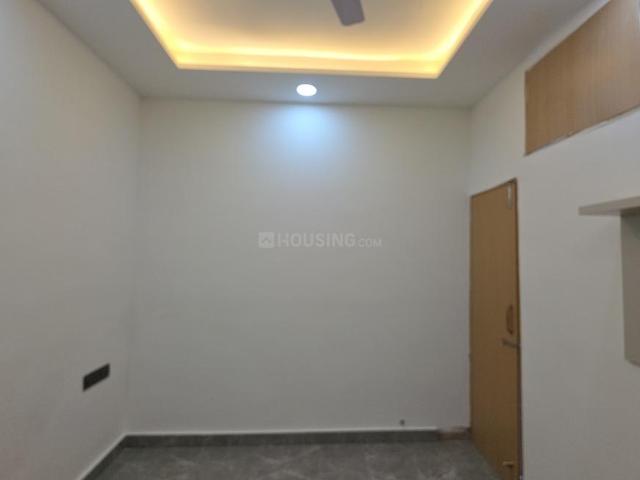 2 BHK Apartment in Pitampura for rent New Delhi. The reference number is 21098142