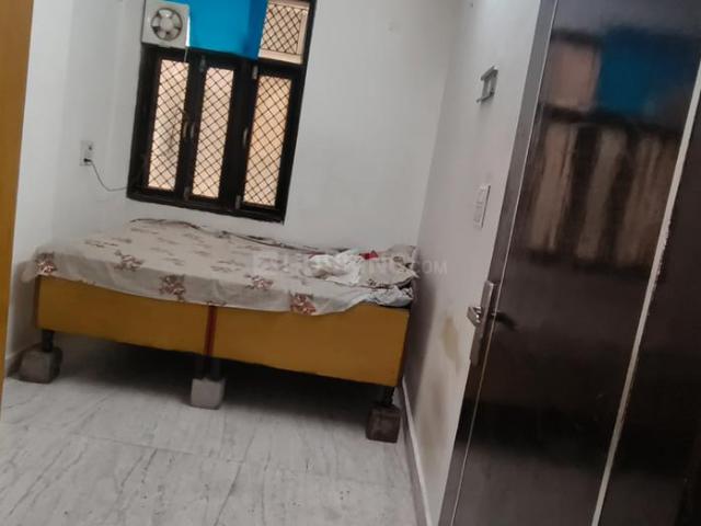2 BHK Apartment in Pitampura for rent New Delhi. The reference number is 21125087