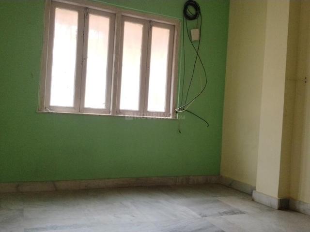 2 BHK Apartment in Picnic Garden for rent Kolkata. The reference number is 20043890