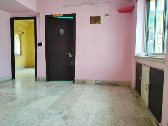 2 BHK Apartment in Picnic Garden for rent Kolkata. The reference number is 20104329