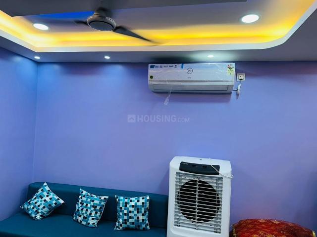 2 BHK Apartment in Picnic Garden for rent Kolkata. The reference number is 20204491