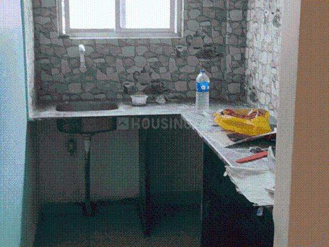 2 BHK Apartment in Picnic Garden for rent Kolkata. The reference number is 20665186