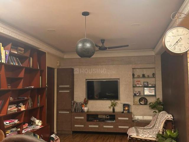 2 BHK Apartment in Picnic Garden for rent Kolkata. The reference number is 20662443