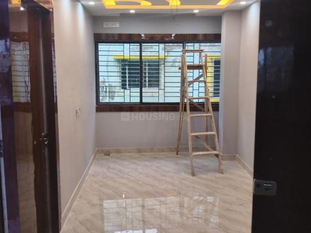 2 BHK Apartment in Picnic Garden for rent Kolkata. The reference number is 20684410