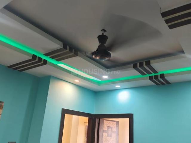 2 BHK Apartment in Picnic Garden for rent Kolkata. The reference number is 21004608