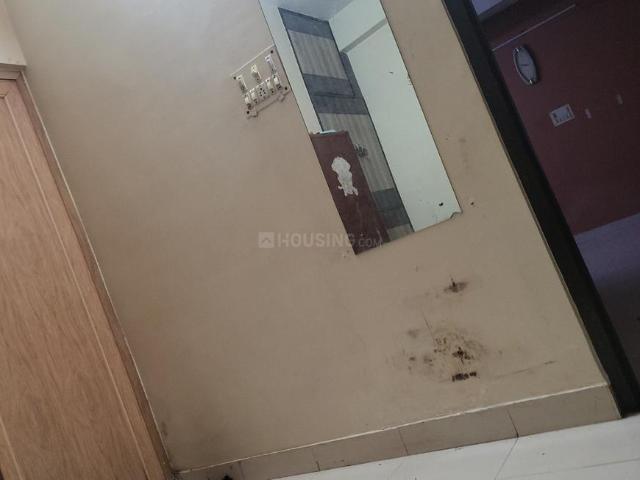2 BHK Apartment in Picnic Garden for rent Kolkata. The reference number is 21025276