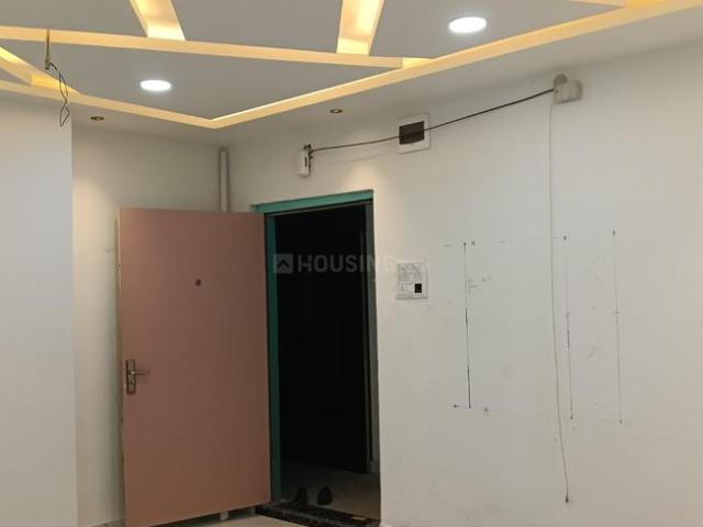 2 BHK Apartment in Picnic Garden for rent Kolkata. The reference number is 21158964