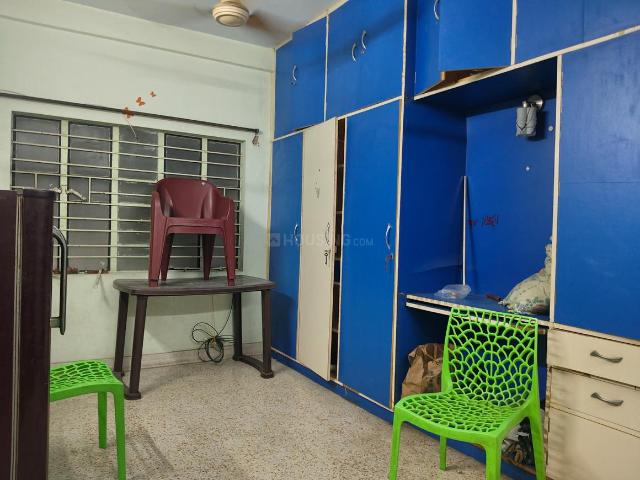 2 BHK Apartment in Picnic Garden for rent Kolkata. The reference number is 21248622