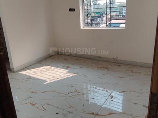 2 BHK Apartment in Picnic Garden for resale Kolkata. The reference number is 19643147