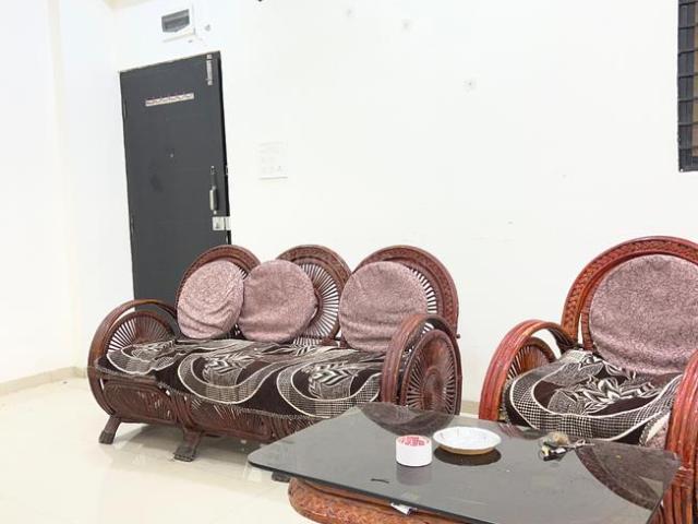 2 BHK Apartment in Pipliyahana for rent Indore. The reference number is 21249150