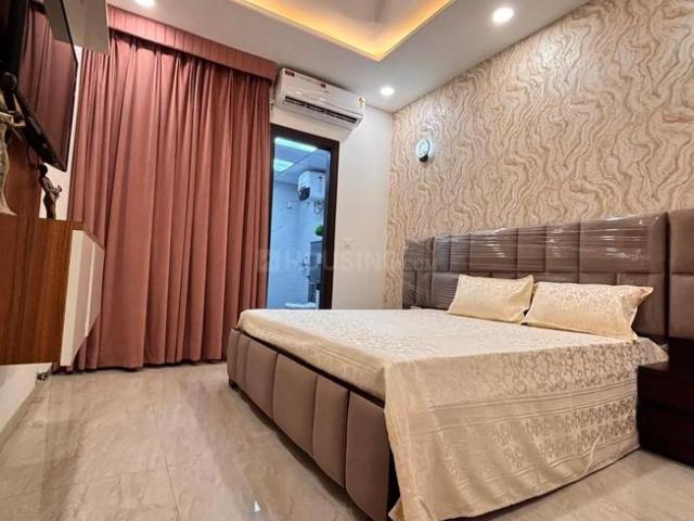 2 BHK Apartment in PR7 Airport Road for resale Zirakpur. The reference number is 20682375