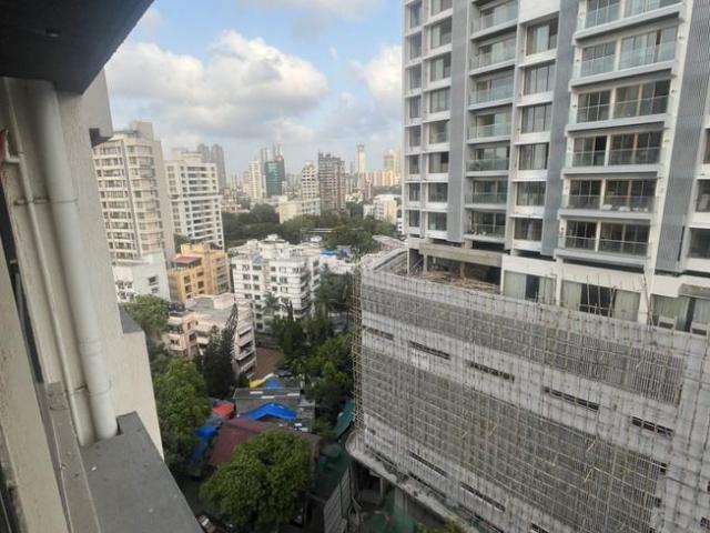 2 BHK Apartment in Prabhadevi for resale Mumbai. The reference number is 20700795