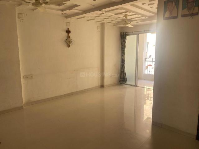 2 BHK Apartment in Prahlad Nagar for rent Ahmedabad. The reference number is 18170623