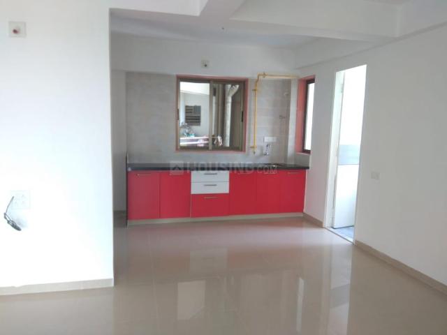 2 BHK Apartment in Prahlad Nagar for rent Ahmedabad. The reference number is 19485872