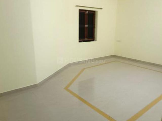 2 BHK Apartment in Prahlad Nagar for rent Ahmedabad. The reference number is 21352048