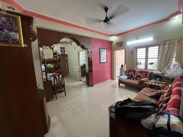 2 BHK Apartment in Prahlad Nagar for resale Ahmedabad. The reference number is 21084053