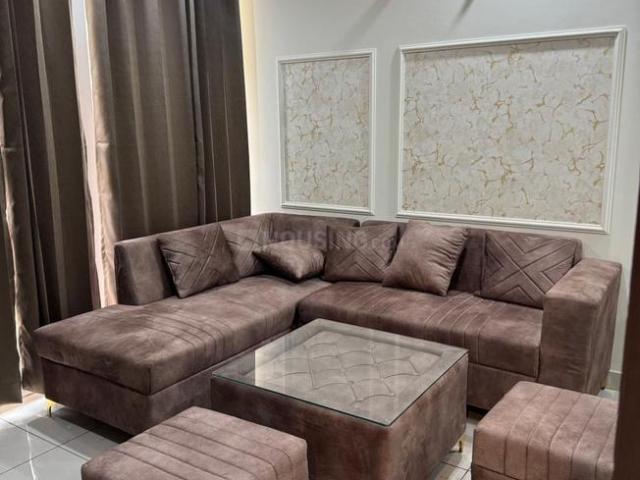 2 BHK Apartment in Preet Colony for rent Zirakpur. The reference number is 19369586