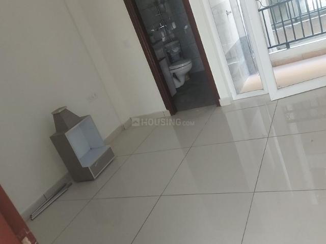 2 BHK Apartment in Preet Colony for rent Zirakpur. The reference number is 19802319