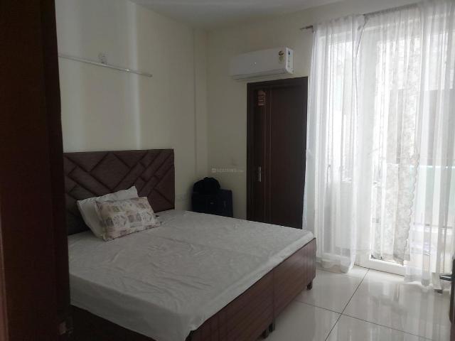 2 BHK Apartment in Preet Colony for rent Zirakpur. The reference number is 20536175