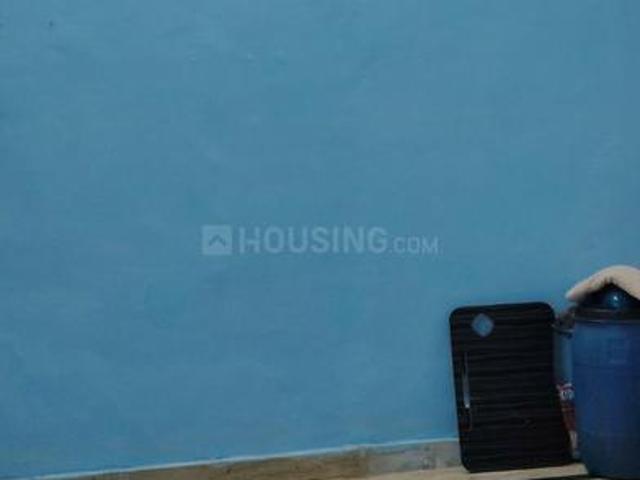 2 BHK Apartment in Preet Vihar for resale New Delhi. The reference number is 19285476