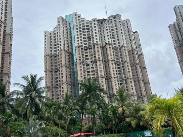2 BHK Apartment in Prince Anwar Shah Connector for rent Kolkata. The reference number is 20138804