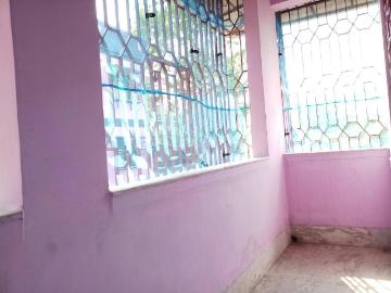Flat for sale in Moore Avenue