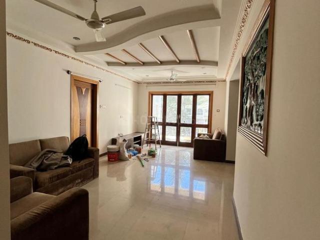 2 BHK Apartment in RMV Extension Stage 2 for rent Bengaluru. The reference number is 21298365