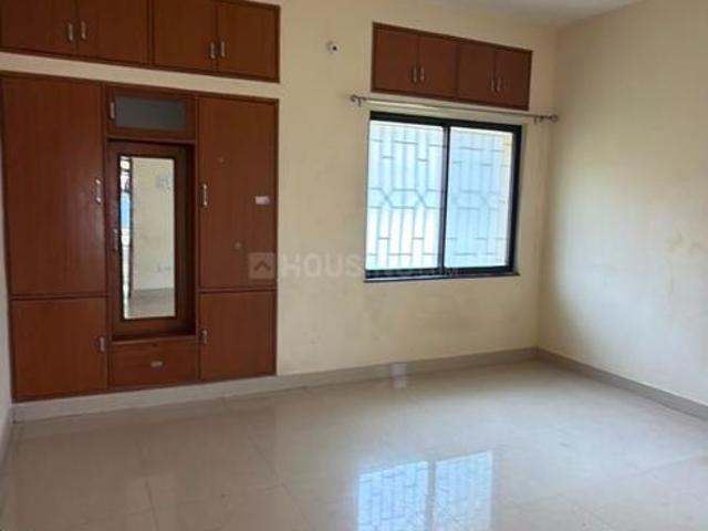 2 BHK Apartment in Ratu Road for rent Ranchi. The reference number is 20882582