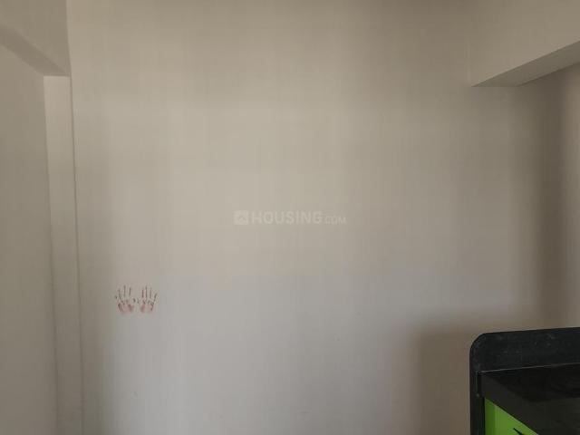 2 BHK Apartment in Ravet for rent Pune. The reference number is 18269110
