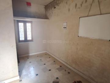 2 BHK Apartment in Hari Nagar for rent Rajkot. The reference number is 20400363