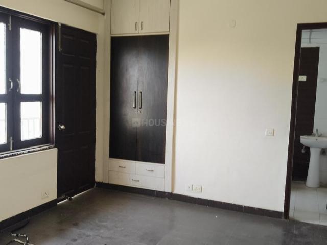 2 BHK Apartment in Raj Nagar Extension for rent Ghaziabad. The reference number is 20077394
