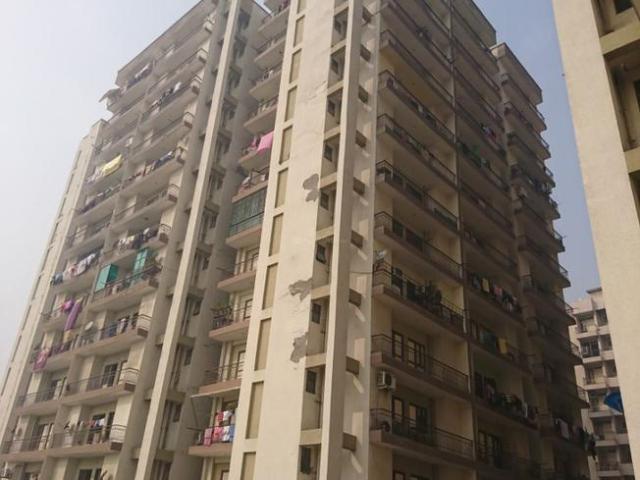 2 BHK Apartment in Raj Nagar Extension for rent Ghaziabad. The reference number is 8081104