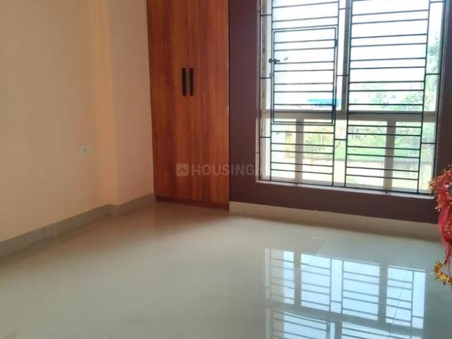2 BHK Apartment in Rajarhat for rent Kolkata. The reference number is 21296367