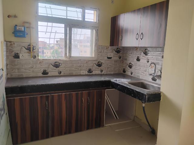 2 BHK Apartment in Rajbansi Nagar for rent Patna. The reference number is 21309075