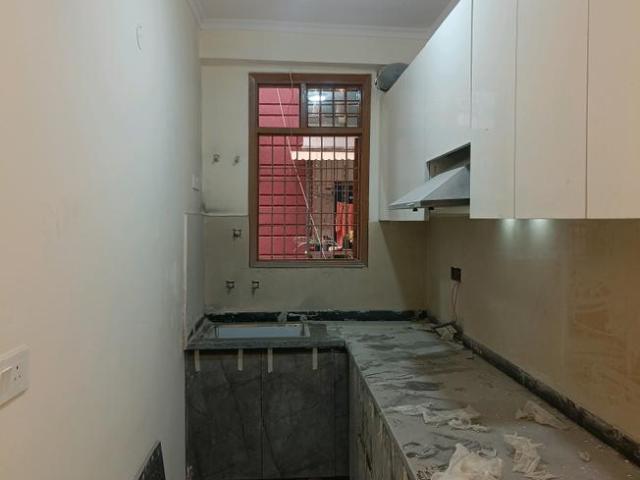 2 BHK Apartment in Rajpur for resale New Delhi. The reference number is 18645205