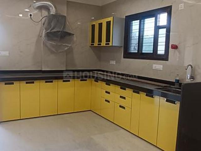 2 BHK Apartment in Ram Nagar for rent Nagpur. The reference number is 20392029